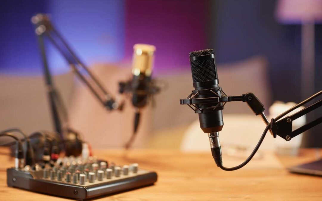 Podcast Marketing: Creează o Voce Autoritară și o Comunitate de Ascultători Angajați în Craiova